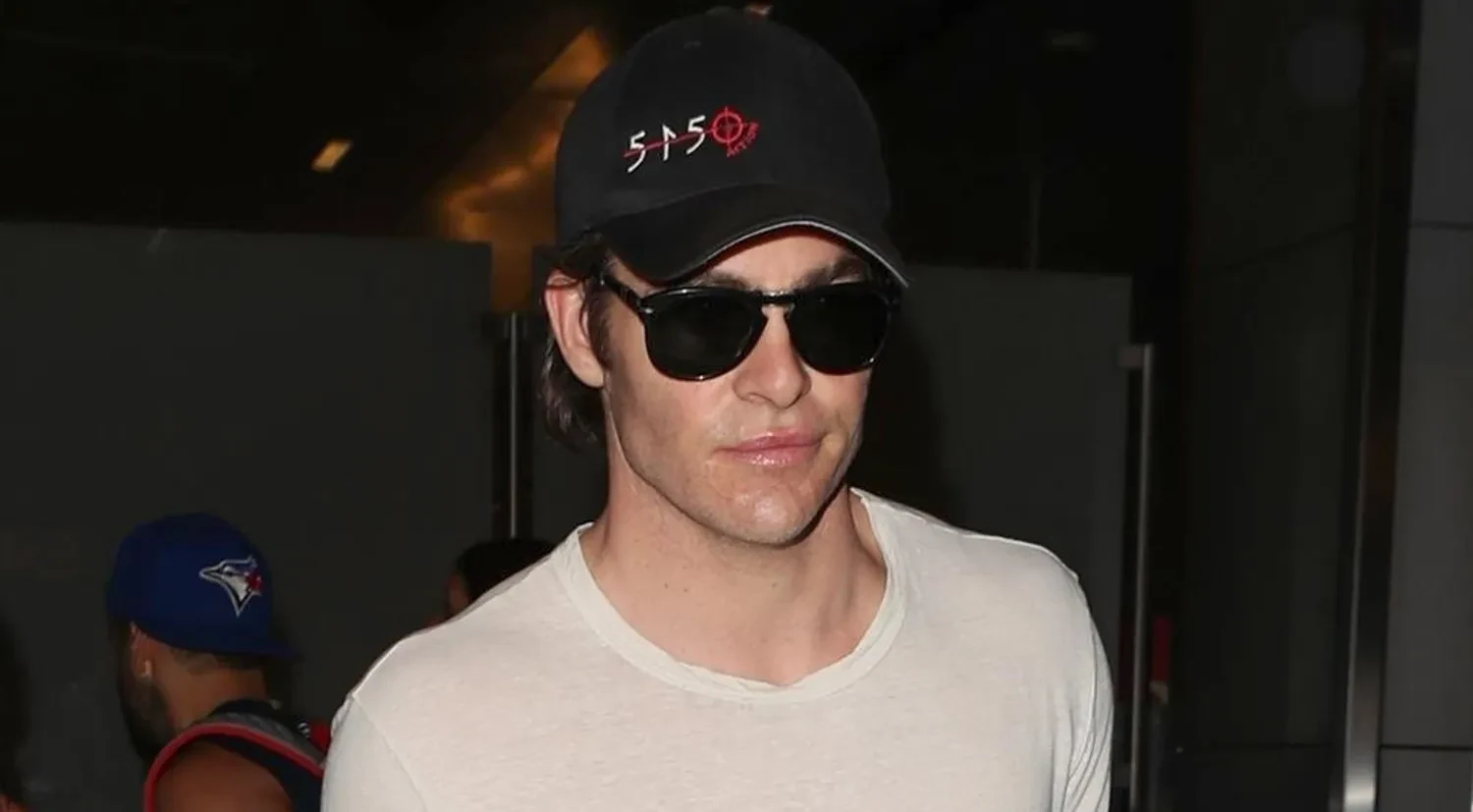 Chris Pine clean shaven 2024