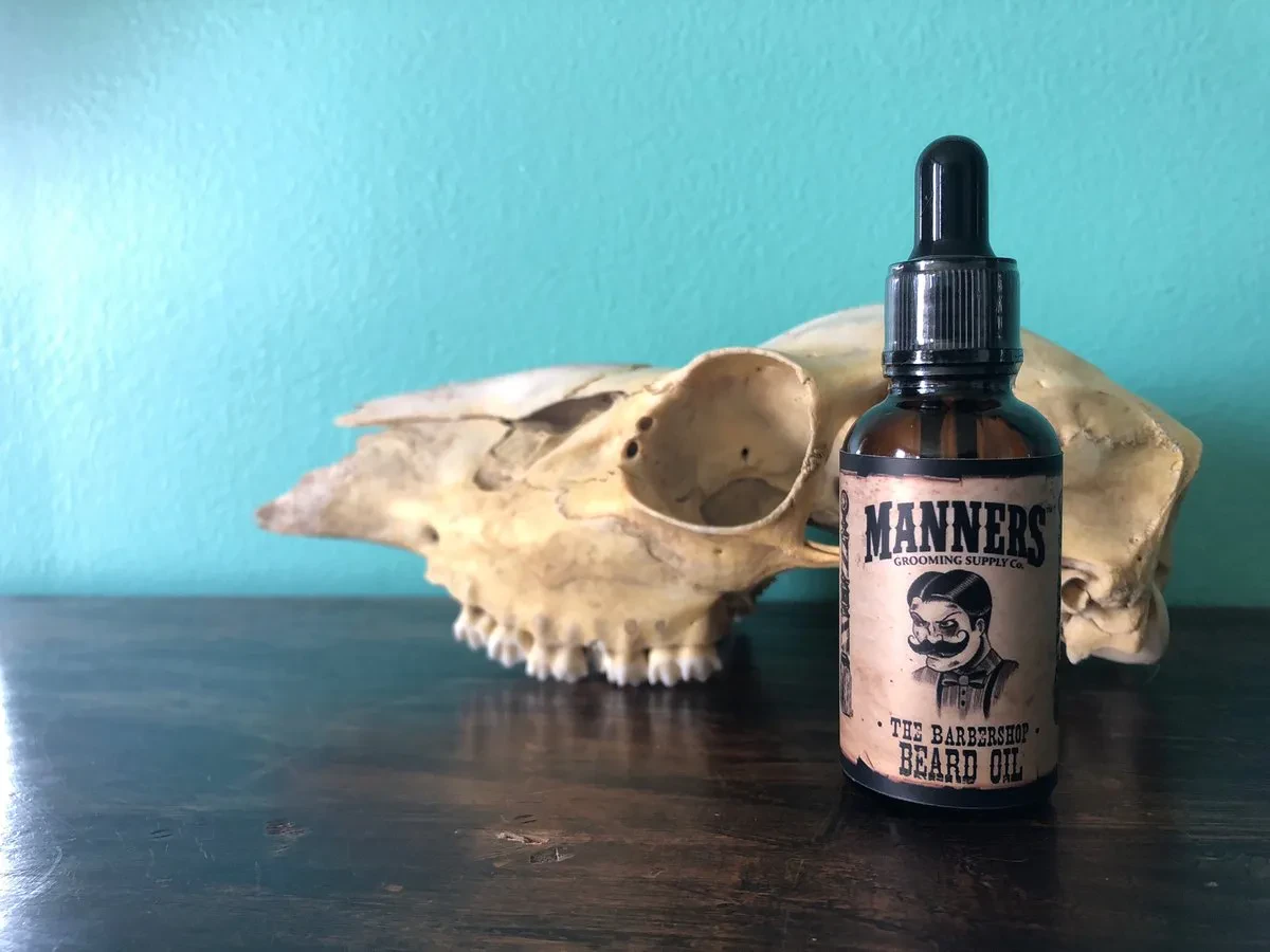 beard oil dropper bottle